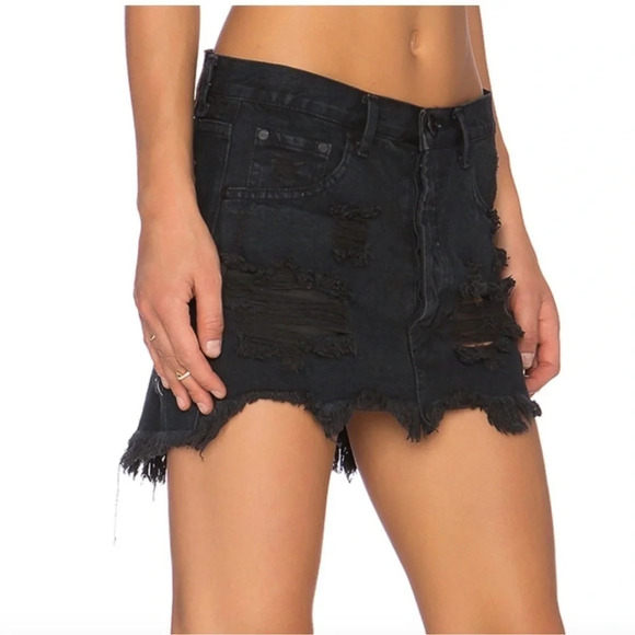 One Teaspoon Black Denim Junkyard Destroyed Mini Skirt Size 25 - Picture 2 of 15